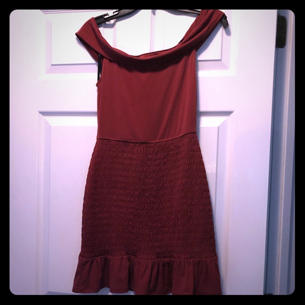 BCBG sexy off the shoulder dress!